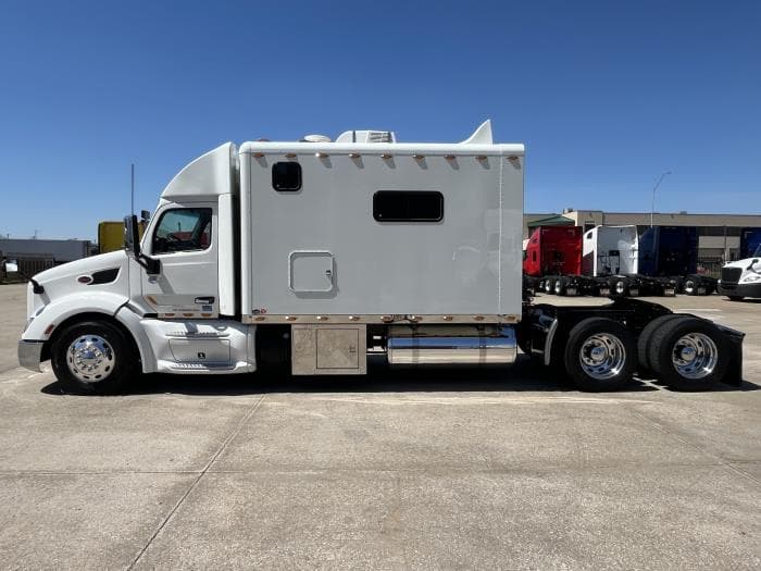 2015 Peterbilt 579 — photo 3