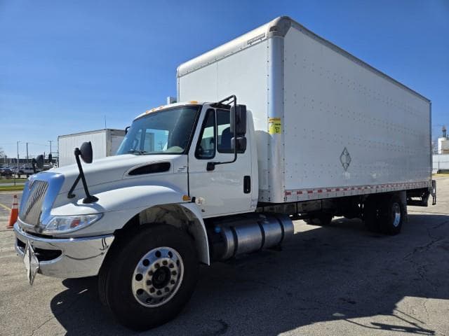 2019 International 4300 — photo 2