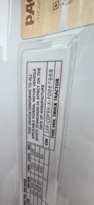 2023 Peterbilt 567 — photo 24