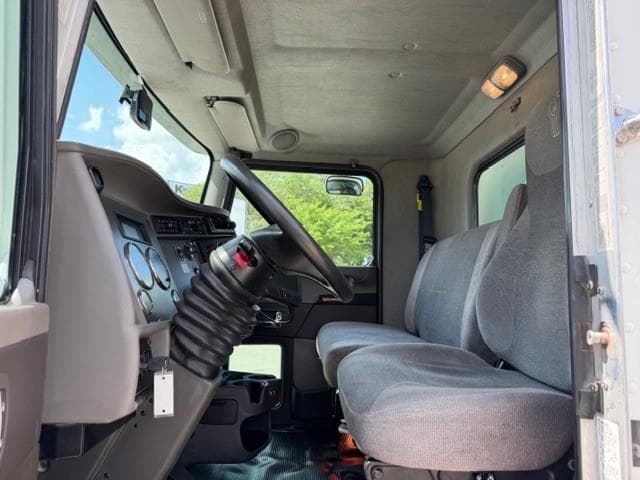 2022 Kenworth T270 — photo 18