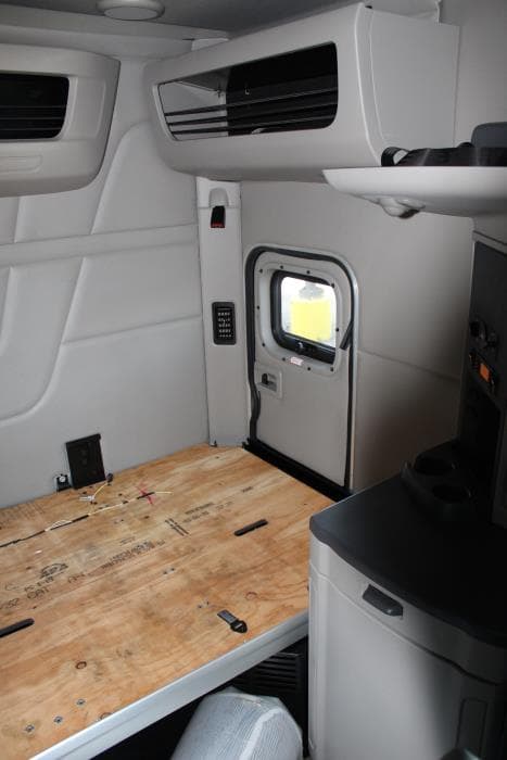 2022 Peterbilt 567 — photo 15