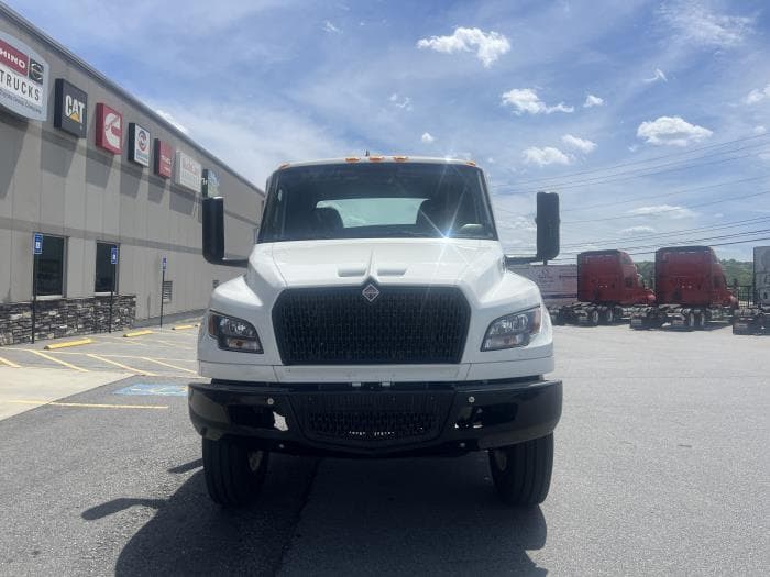 2024 International MV — photo 3