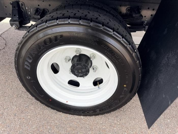 2024 Isuzu NRR — photo 7