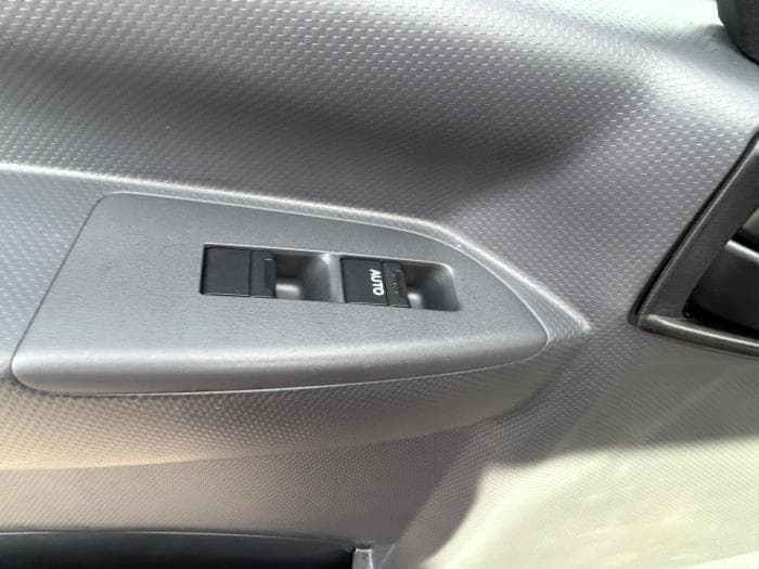 2024 Isuzu NRR — photo 12