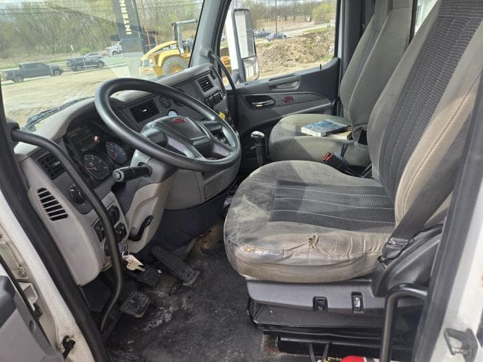 2016 Peterbilt 579 — photo 4