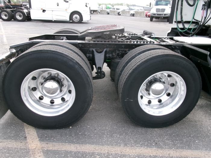 2019 International LT — photo 7