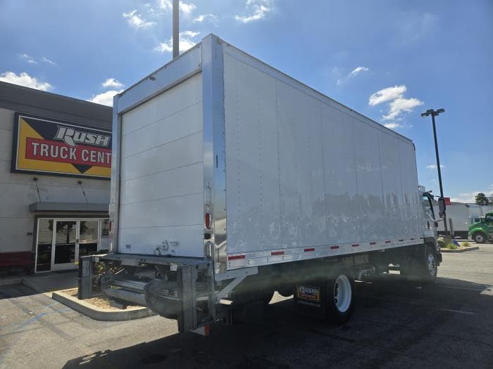 2023 Isuzu FTR — photo 7