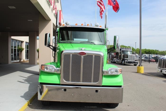2021 Peterbilt 567 — photo 3