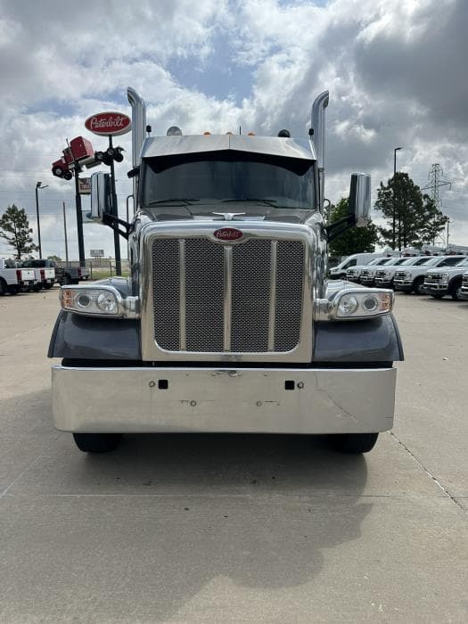 2021 Peterbilt 567 — photo 3