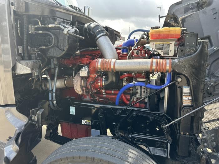 2021 Peterbilt 567 — photo 13