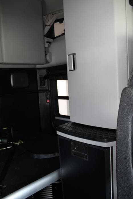 2022 Kenworth T680 — photo 13