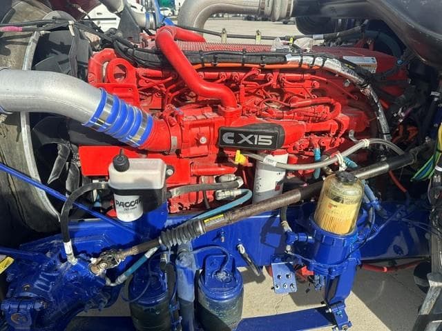 2024 Peterbilt 389 — photo 2