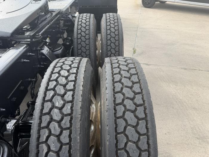 2020 Peterbilt 567 — photo 12