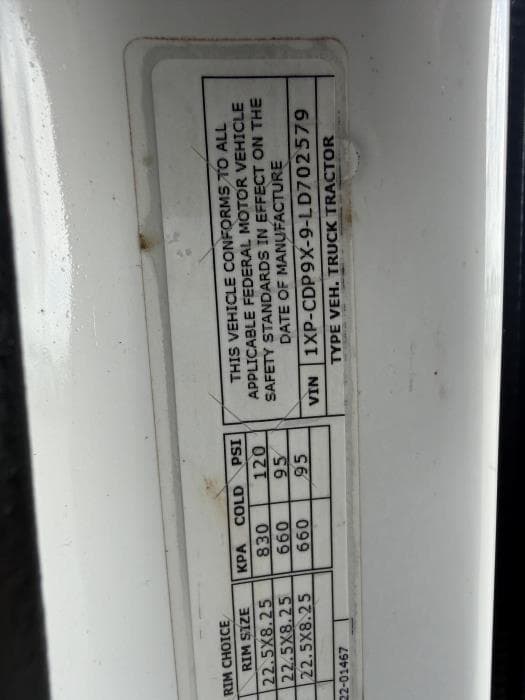 2020 Peterbilt 567 — photo 28