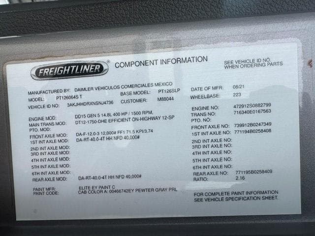 2022 Freightliner Cascadia — photo 11