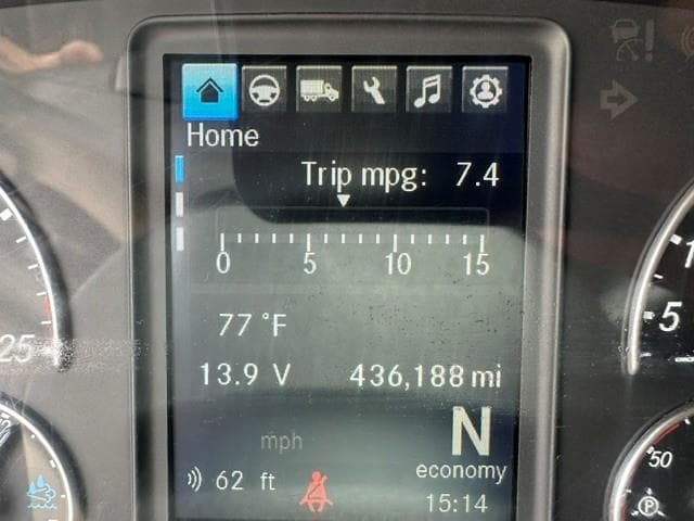 2022 Freightliner Cascadia — photo 16