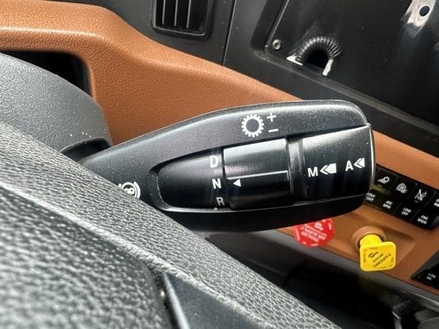 2022 Freightliner Cascadia — photo 17