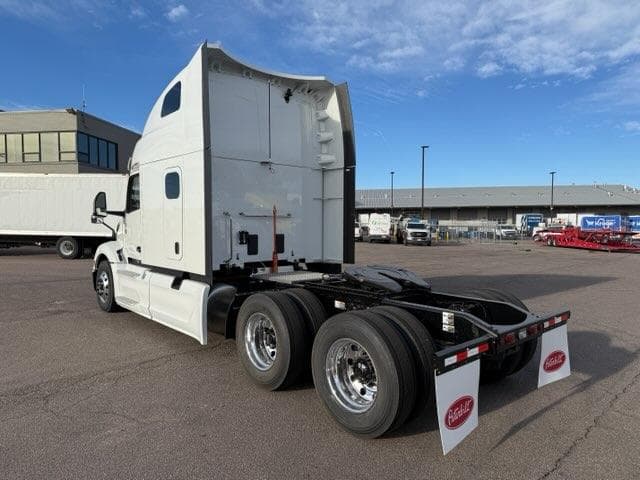 2026 Peterbilt 579 — photo 5