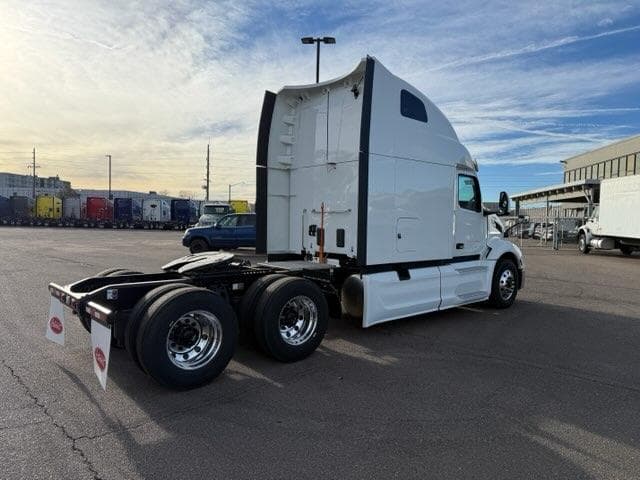 2026 Peterbilt 579 — photo 4