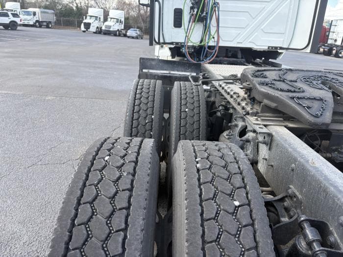 2024 International LT — photo 5