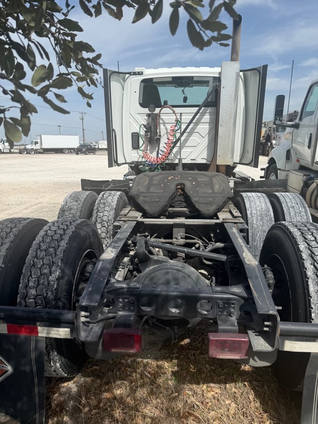 2021 International LT — photo 2