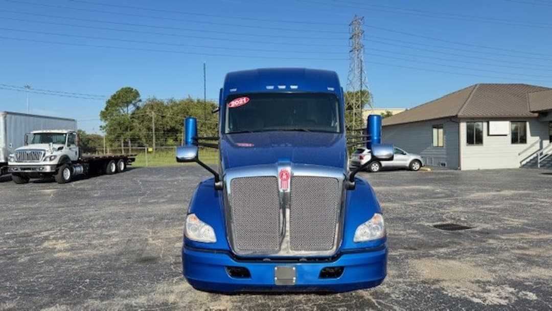 2021 Kenworth T680 — photo 10