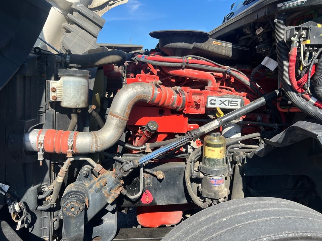 2022 International LT — photo 14