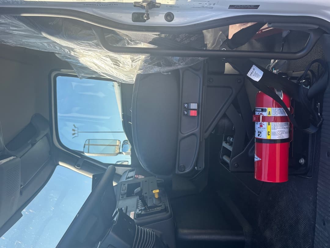 2025 International MV — photo 14