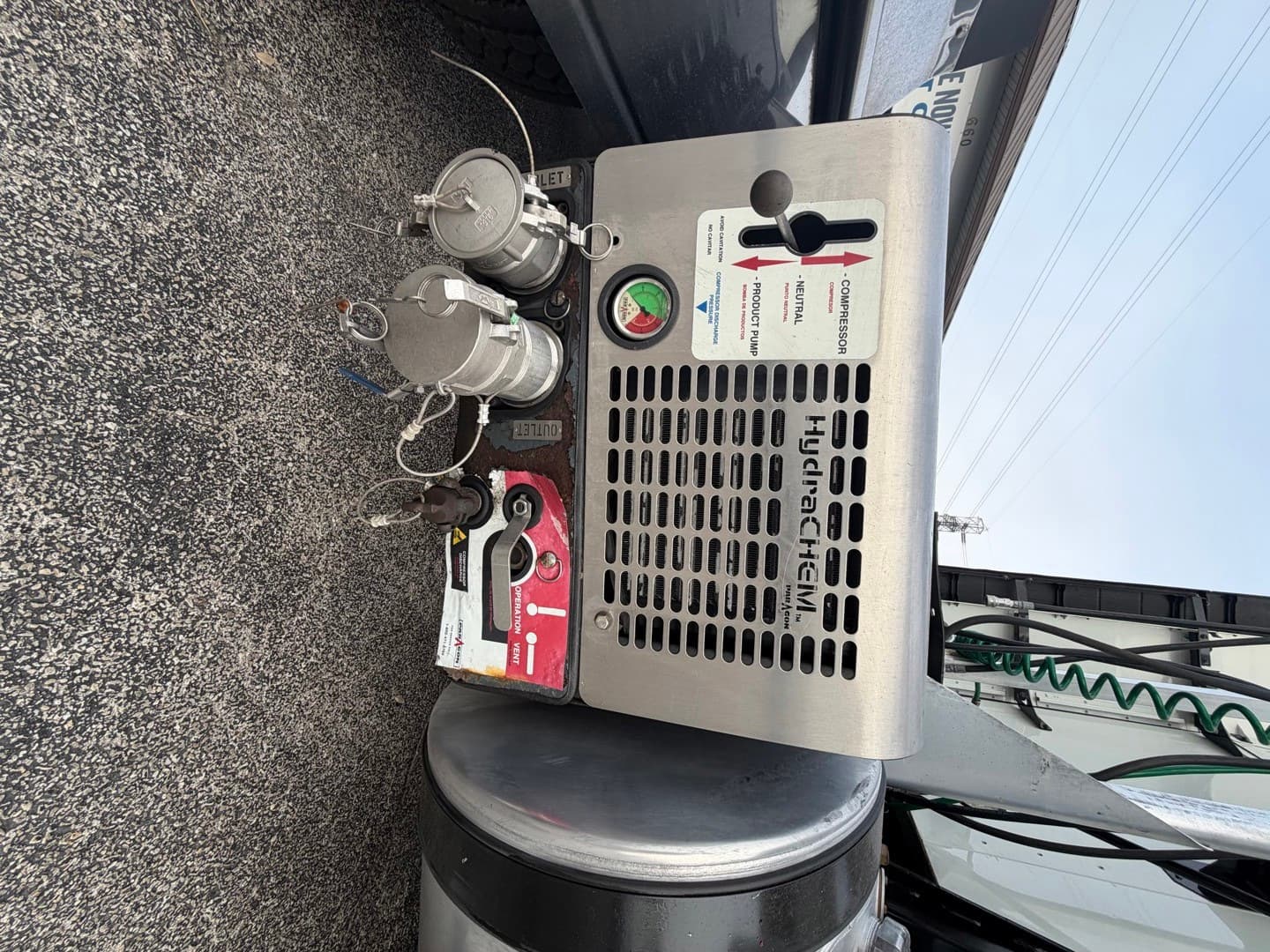 2020 Mack Anthem — photo 9