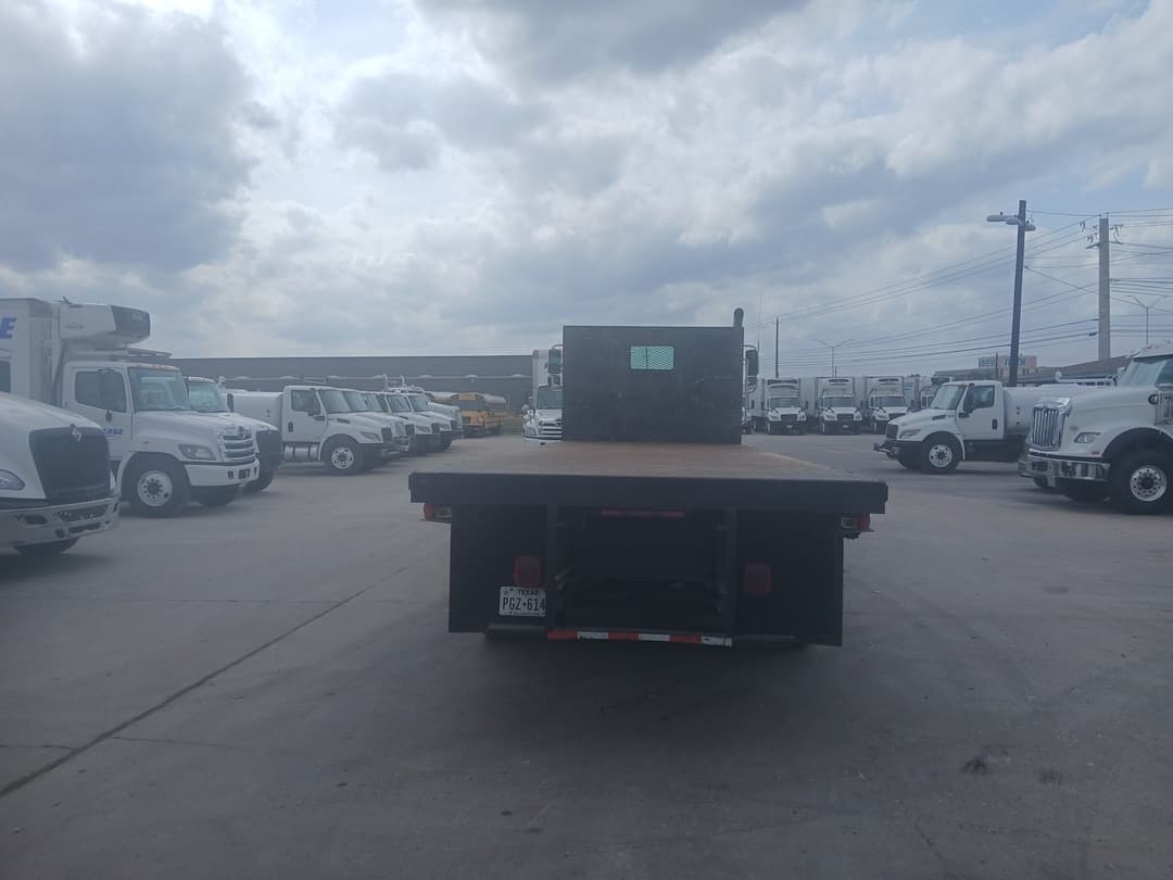 2021 International HX — photo 3