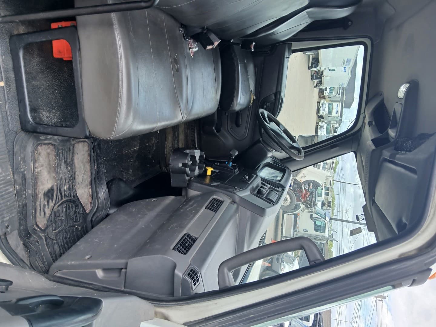 2021 International MV — photo 6