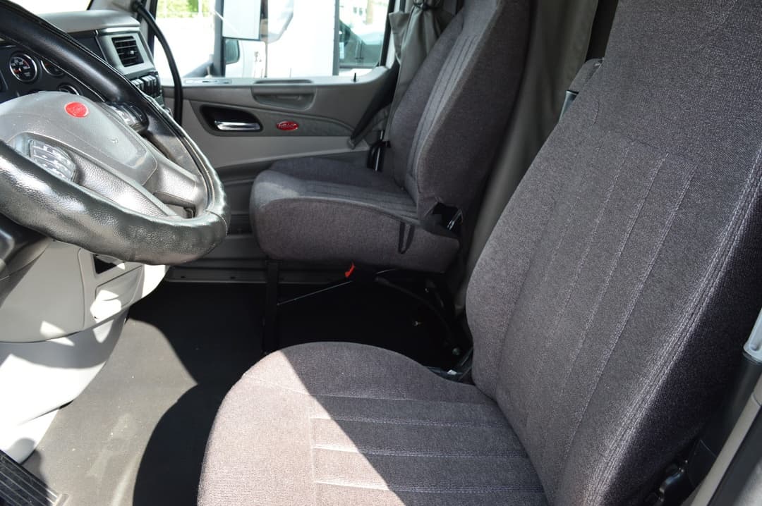 2019 Peterbilt 579 — photo 8