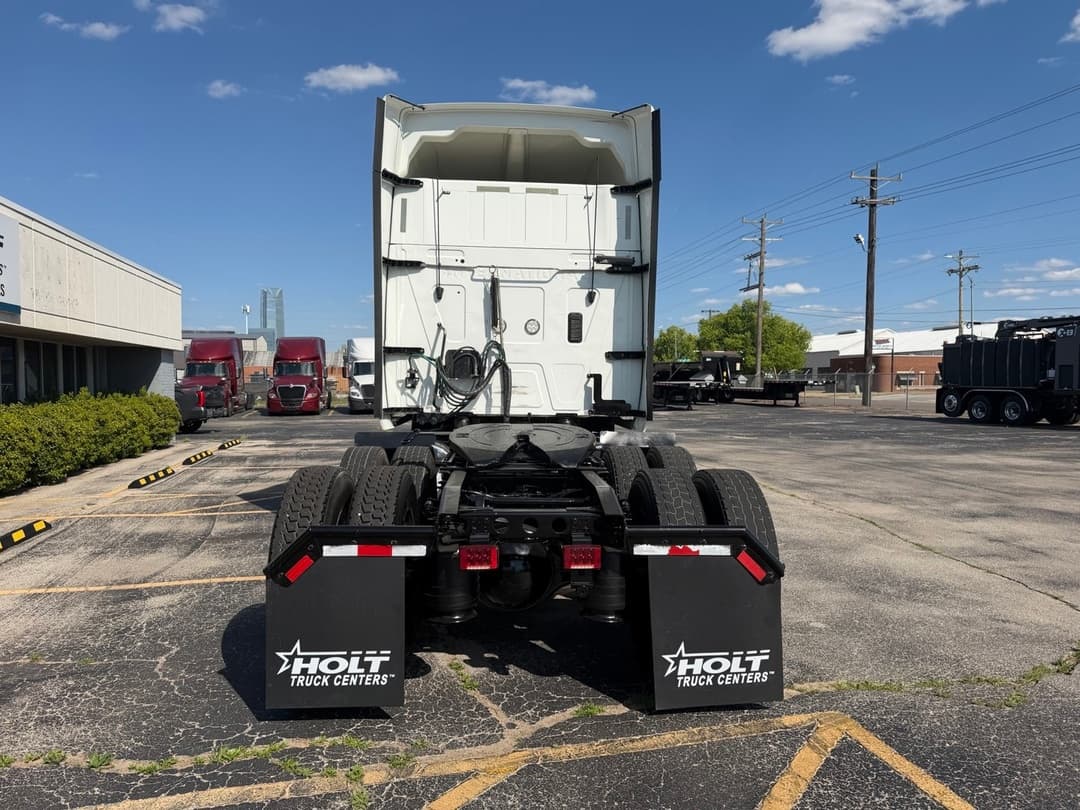 2021 International LT — photo 11