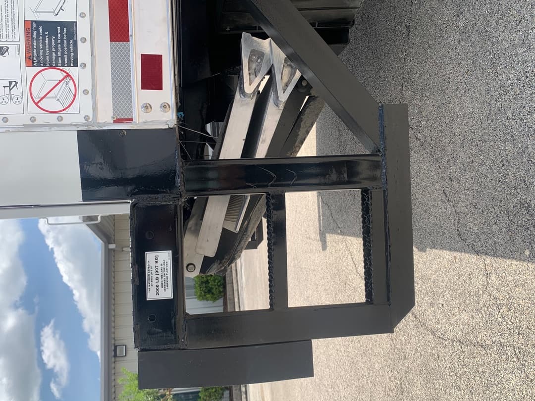 2025 Isuzu NPR — photo 4