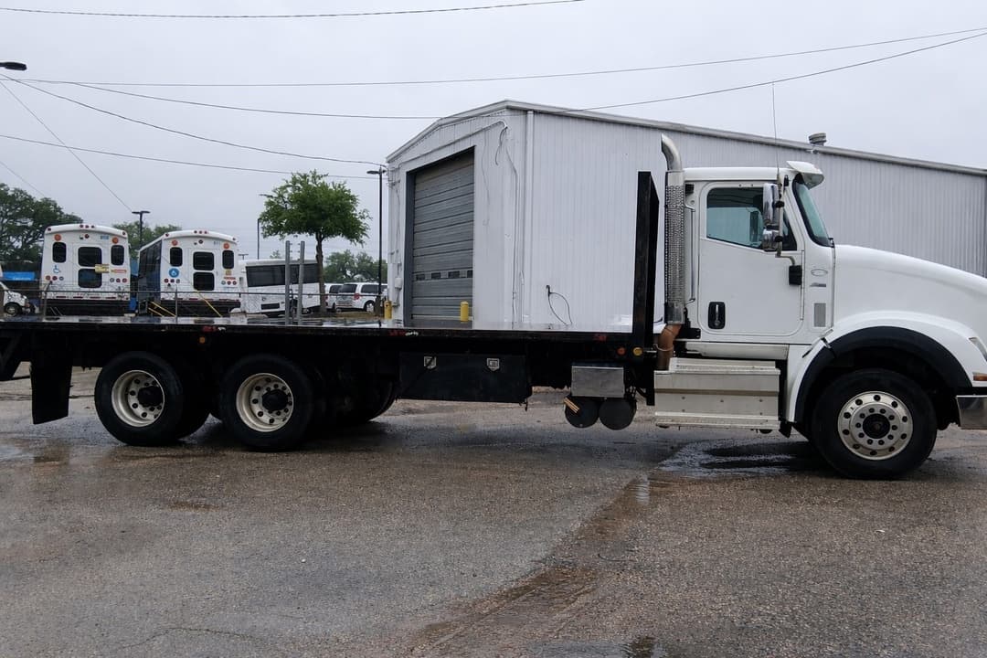 2021 International HX — photo 8