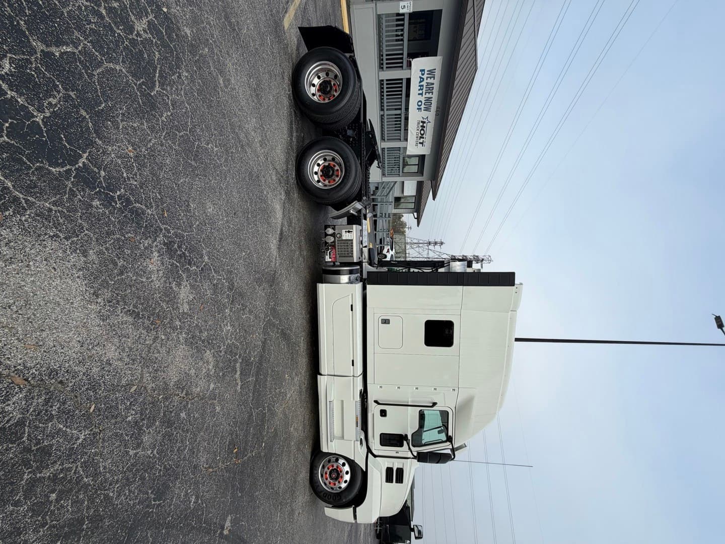 2020 Mack Anthem — photo 7