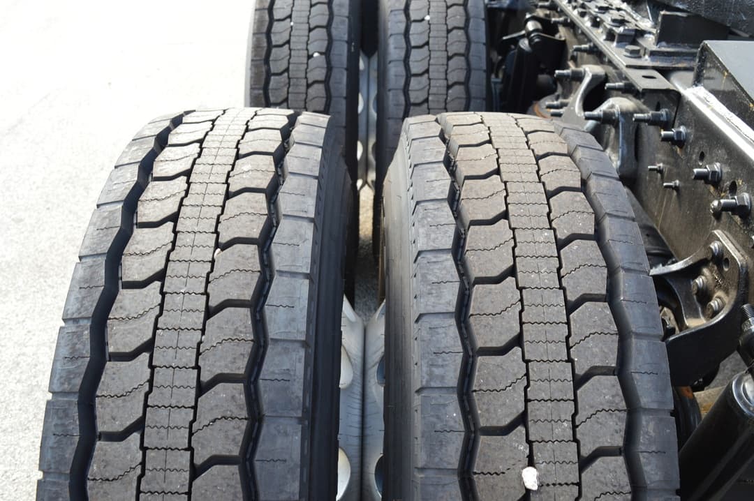 2022 International LT — photo 10