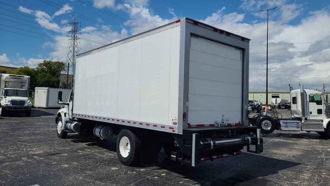 2019 International MV — photo 6