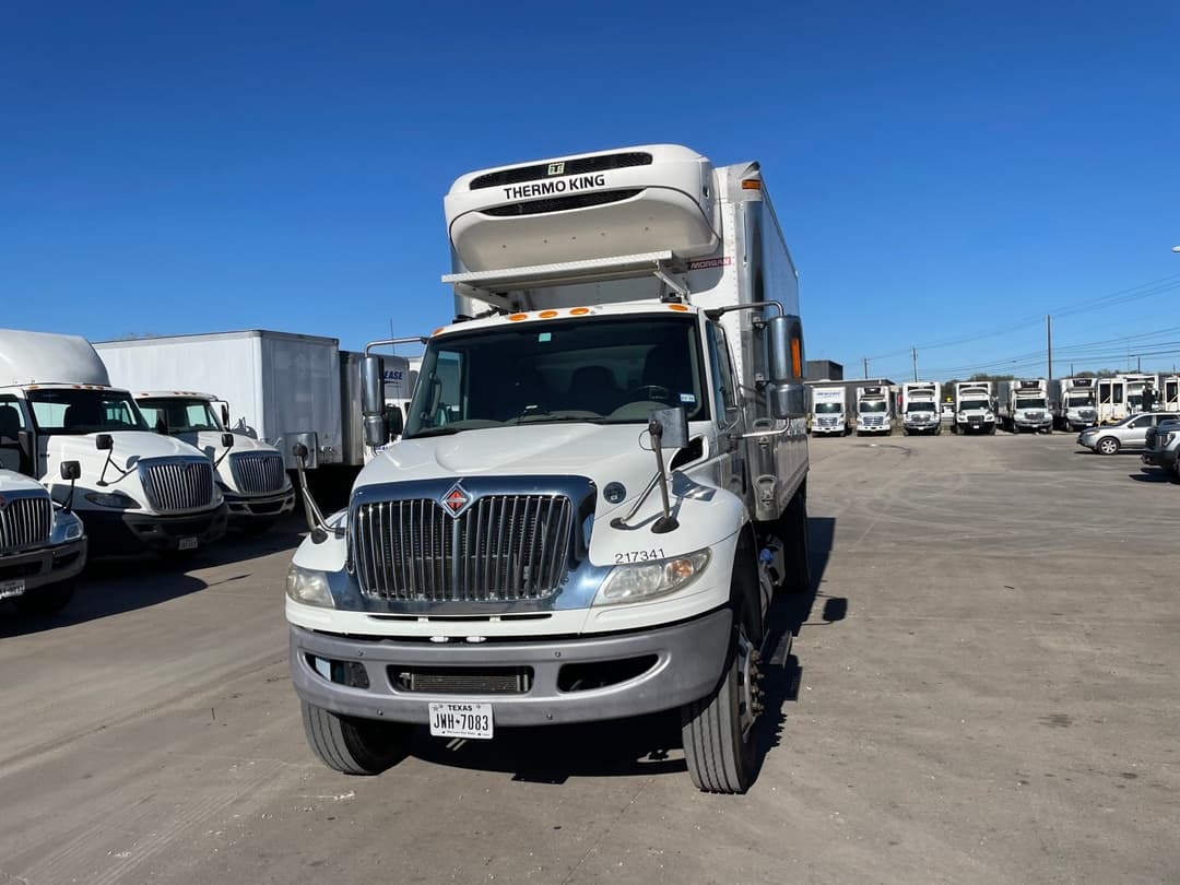 2017 International MV — photo 6