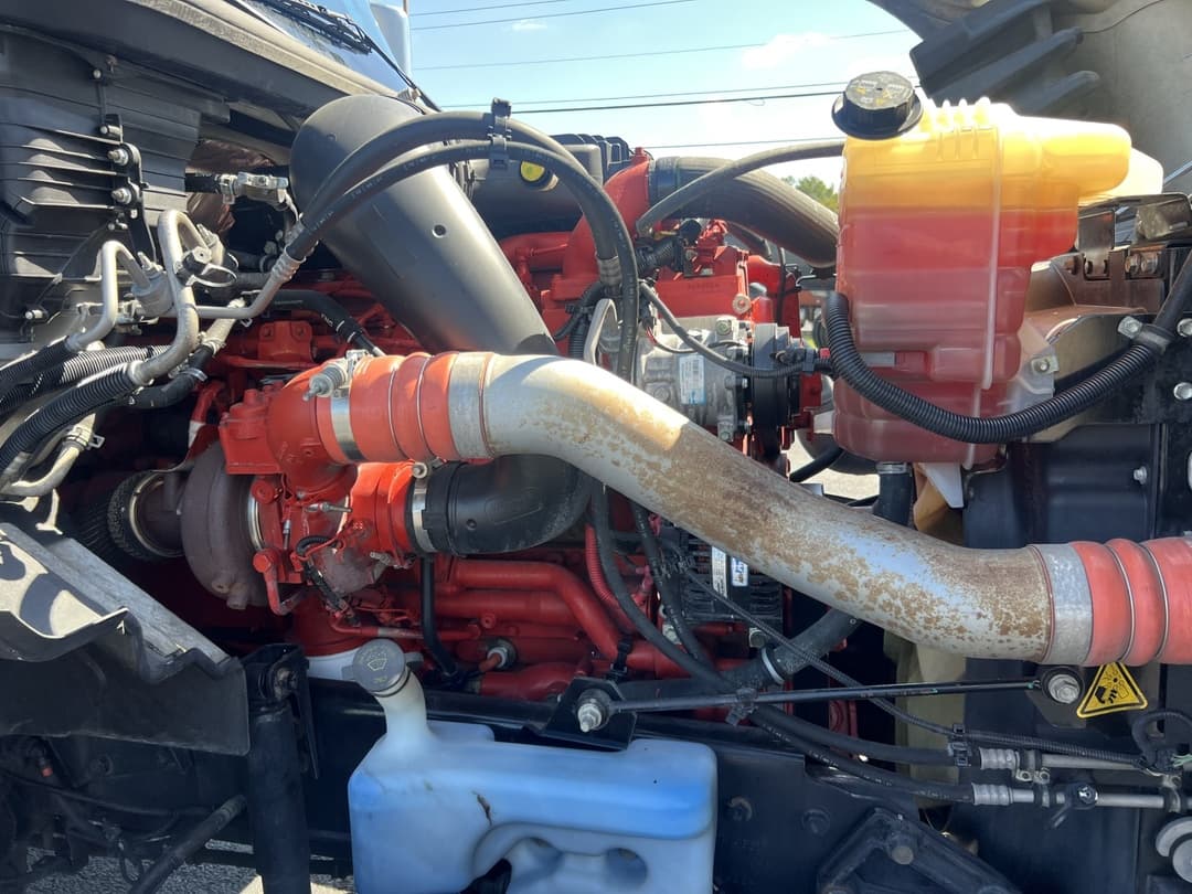 2022 International LT — photo 8