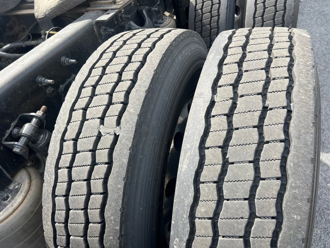 2021 International LT — photo 6