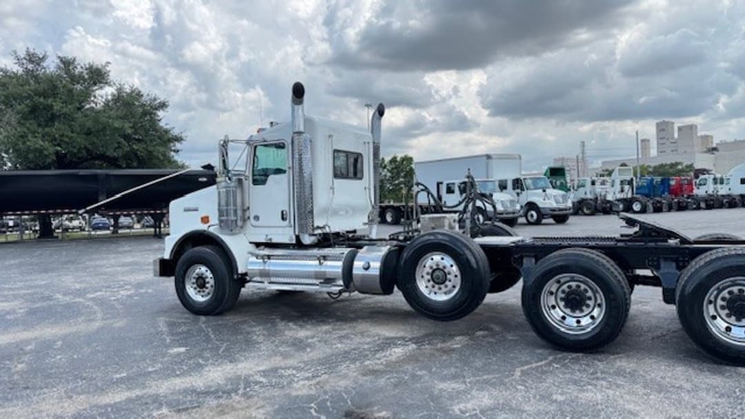 2018 Kenworth T800 — photo 8