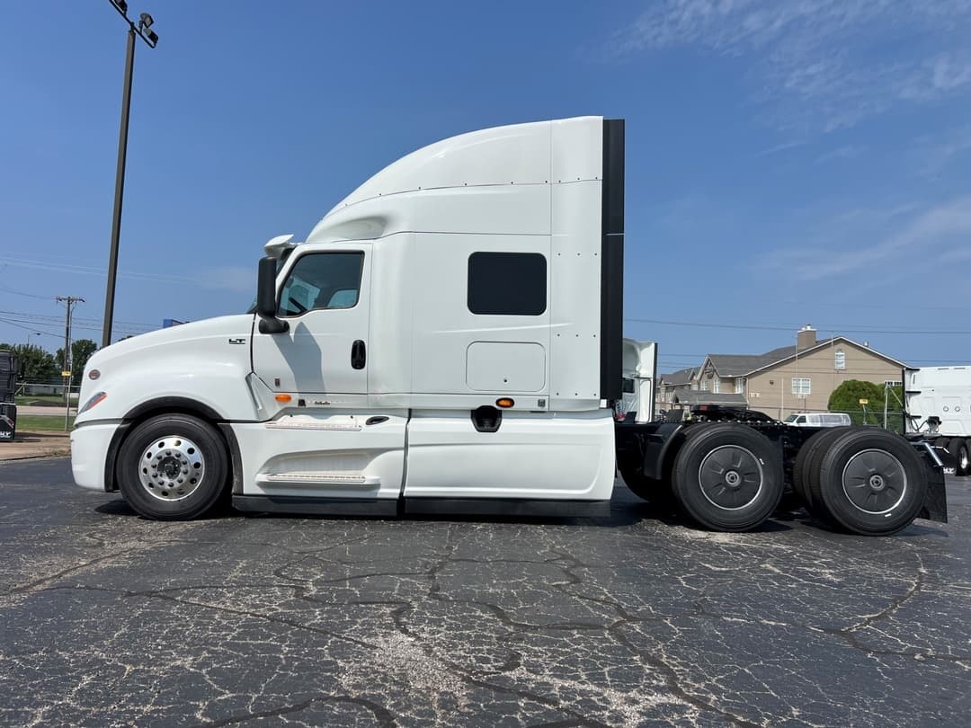 2024 International LT — photo 4