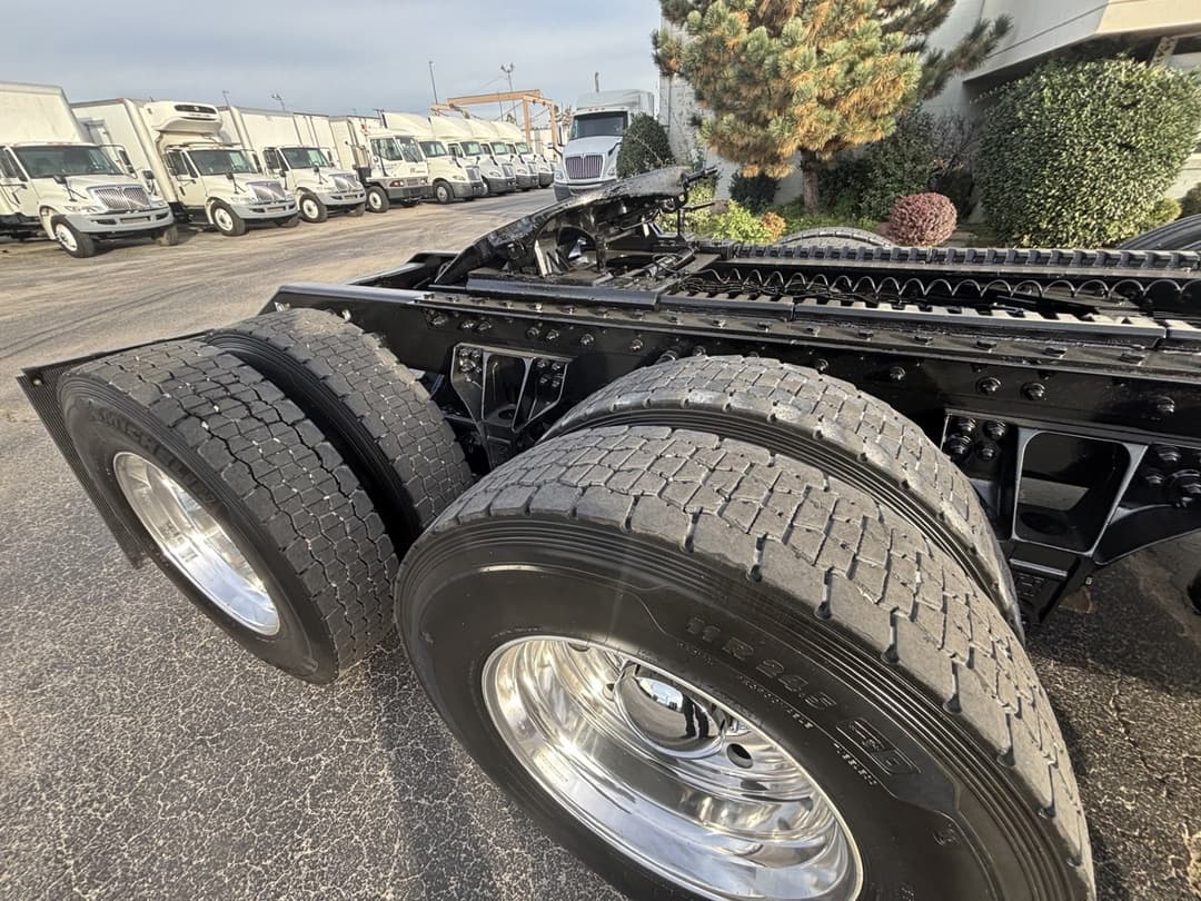 2019 Kenworth T800 — photo 7