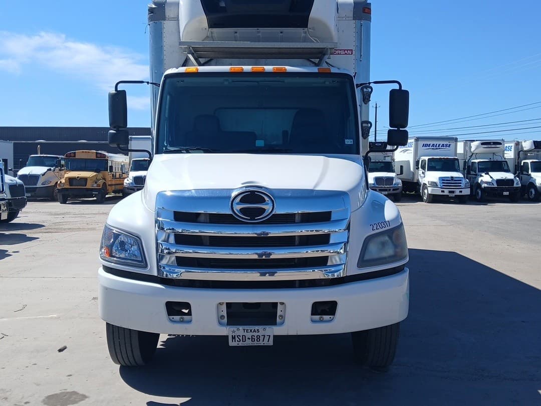 2020 Hino 268 — photo 5