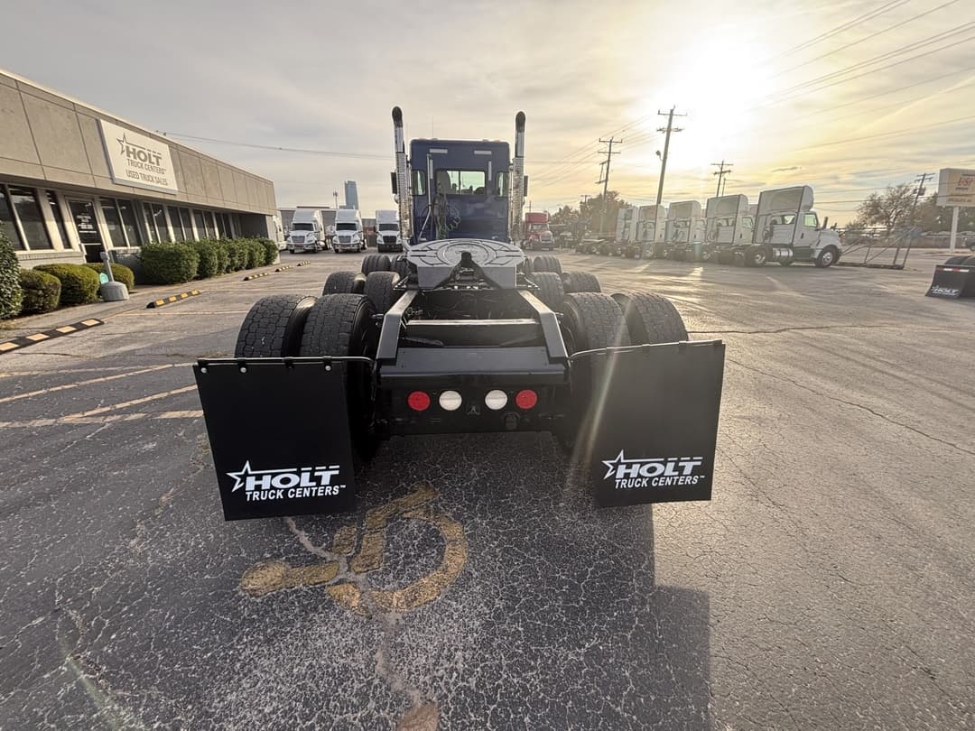 2019 Kenworth T800 — photo 13