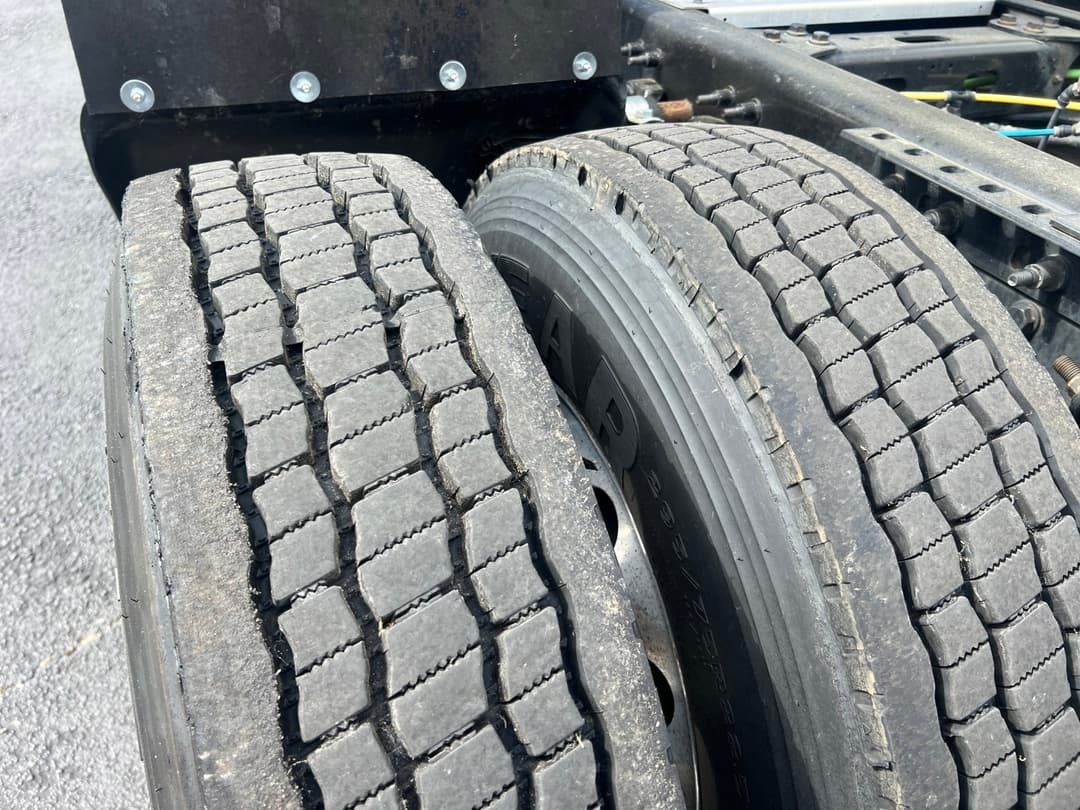 2021 International LT — photo 8