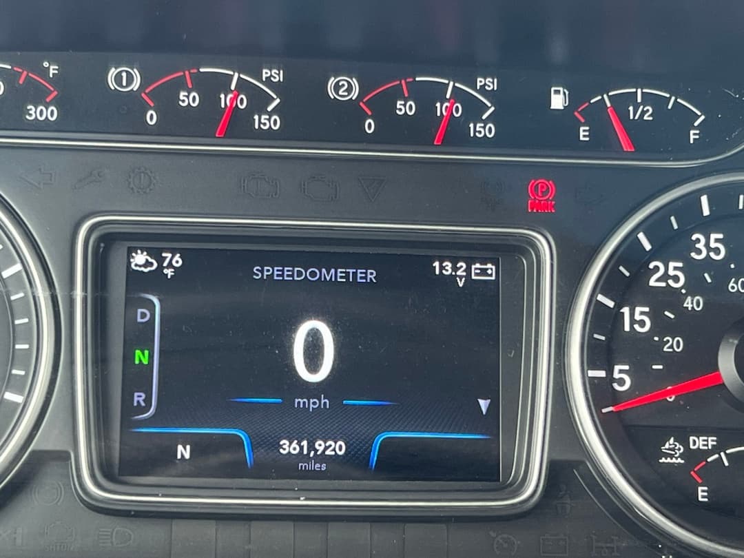 2021 International LT — photo 14