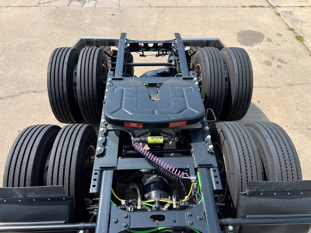 2024 International LT — photo 8