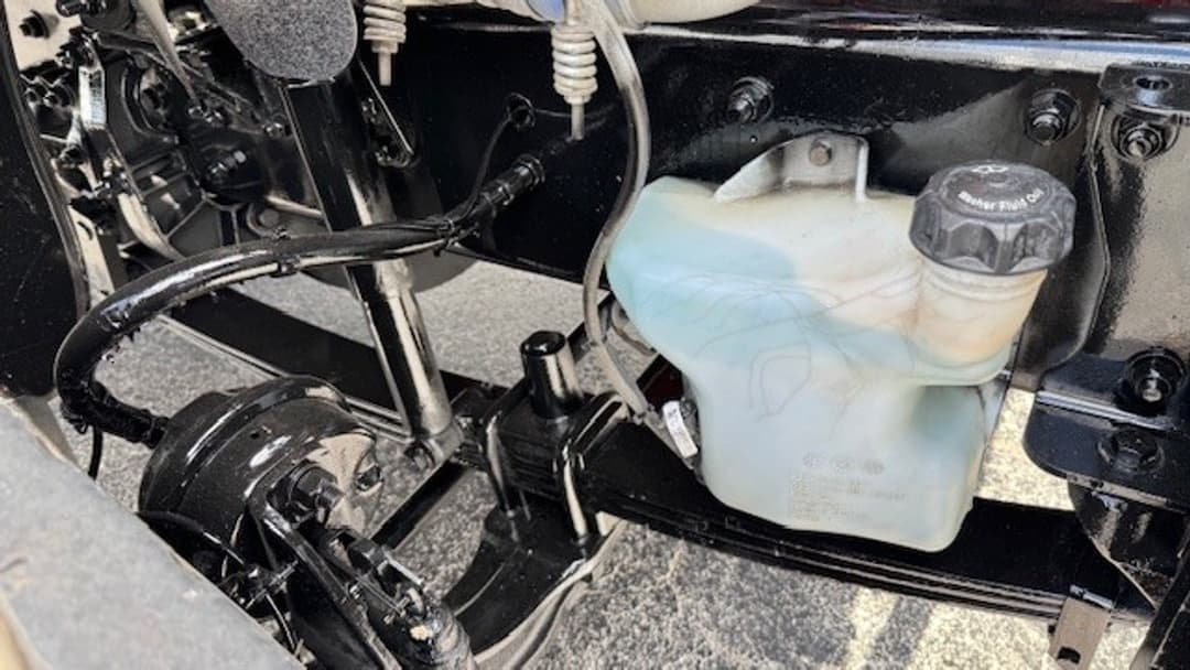 2017 Freightliner M2 106 — photo 14